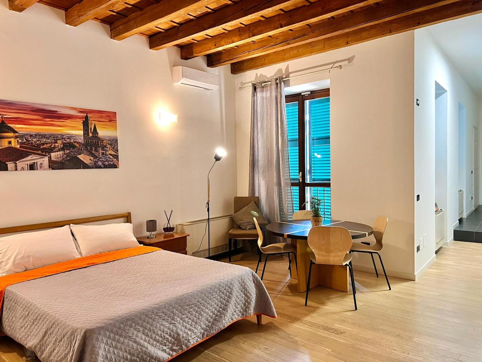 Bergamoincenter Apartment Екстериор снимка